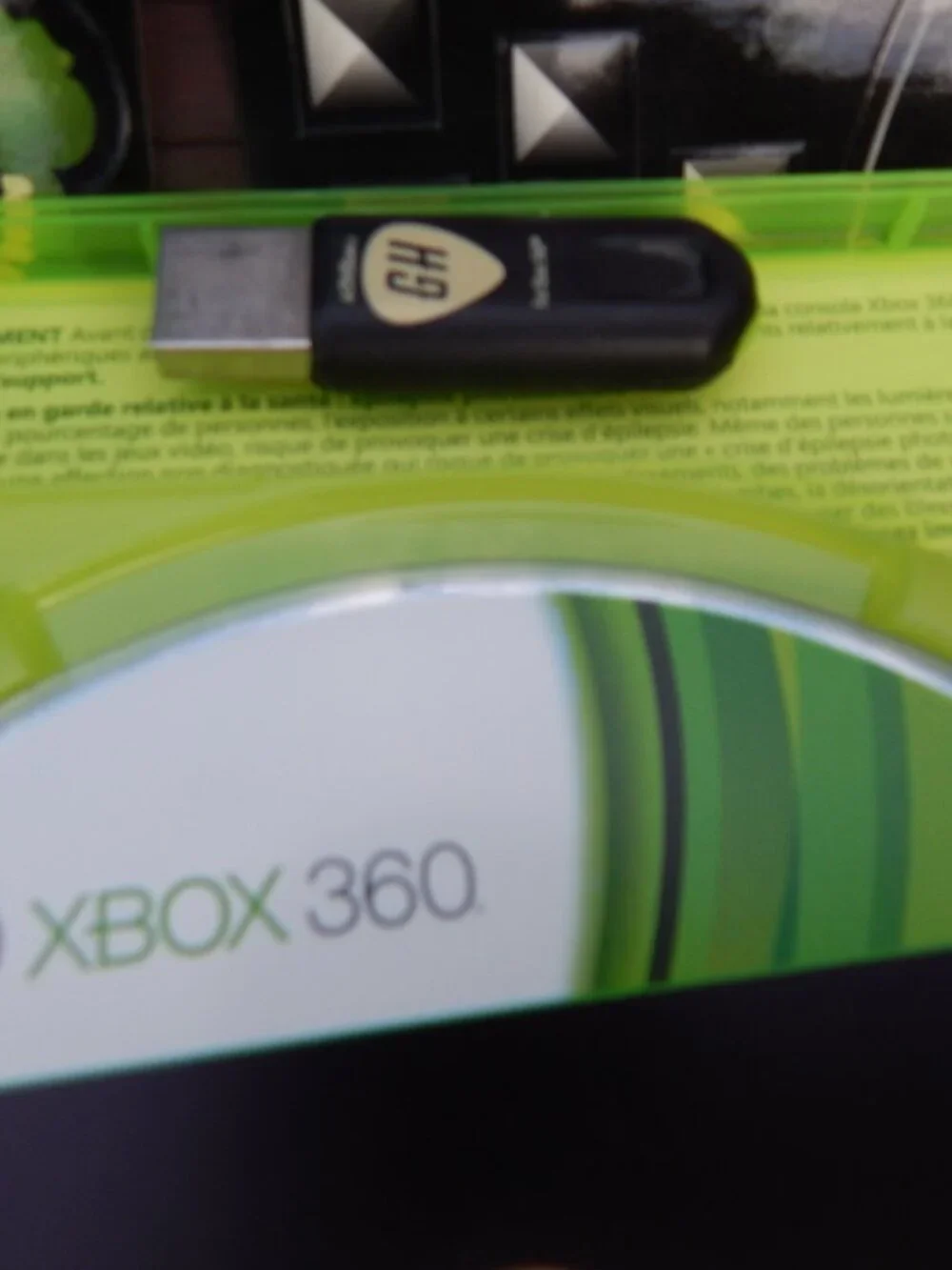Microsoft Xbox 360, Guitar Hero Live Bundle W/Guitar, Dongle & Game ***